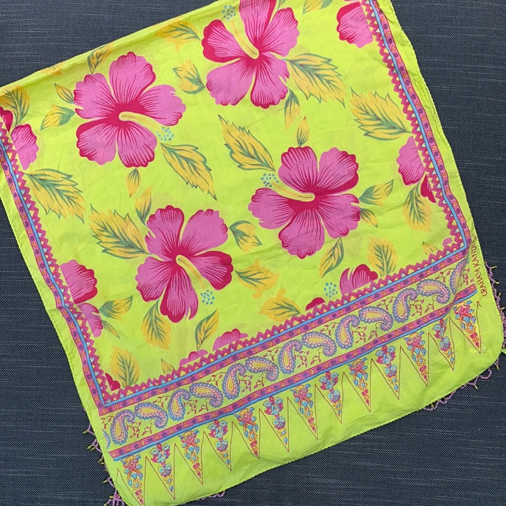 Graham Kandiah sarong